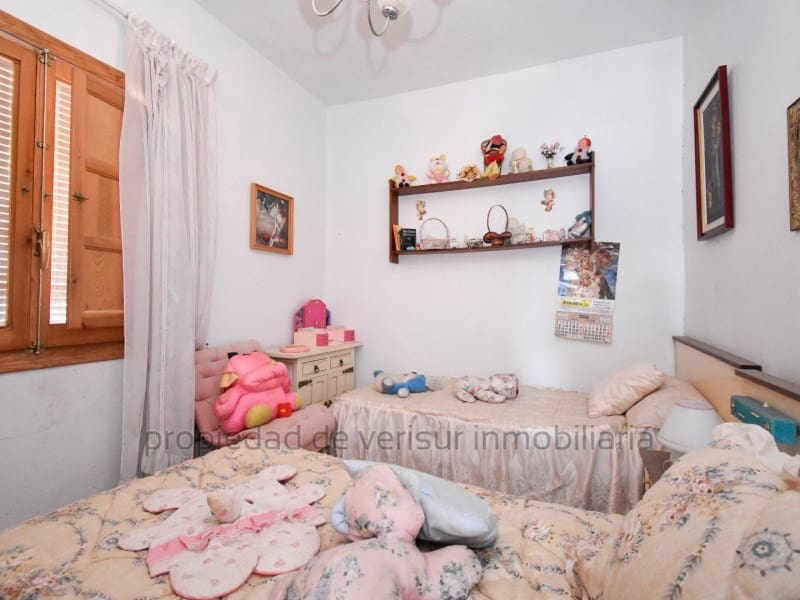 4 soveværelse Finca/Landehus til salg i Aguilas med swimmingpool garage - € 250.000 (Ref: 9240023)