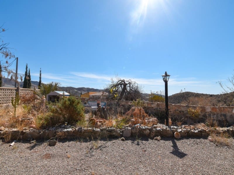 4 soveværelse Finca/Landehus til salg i Aguilas med swimmingpool garage - € 250.000 (Ref: 9240023)