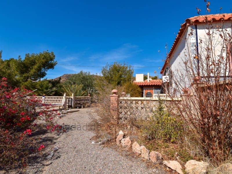 4 soveværelse Finca/Landehus til salg i Aguilas med swimmingpool garage - € 250.000 (Ref: 9240023)
