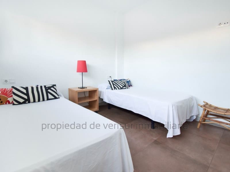 2 makuuhuone Huoneisto vuokrattavana paikassa Calarreona - 600 € (Ref: 9253805)