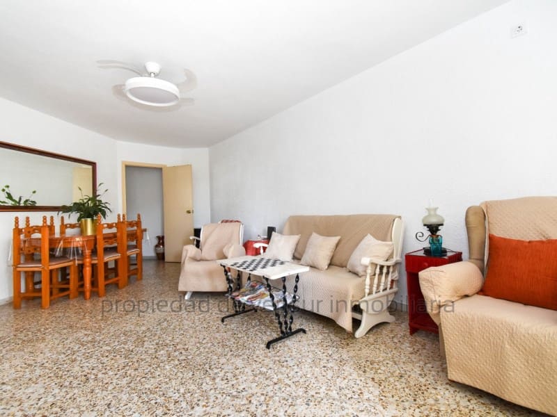3 bedroom Flat for rent in Aguilas with garage - € 650 (Ref: 9262866)