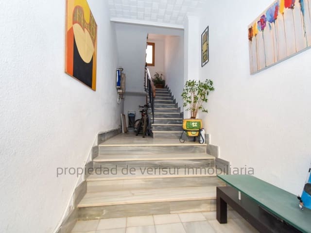 3 bedroom Flat for rent in Casco Antiguo, Aguilas - € 700 (Ref: 9356334)