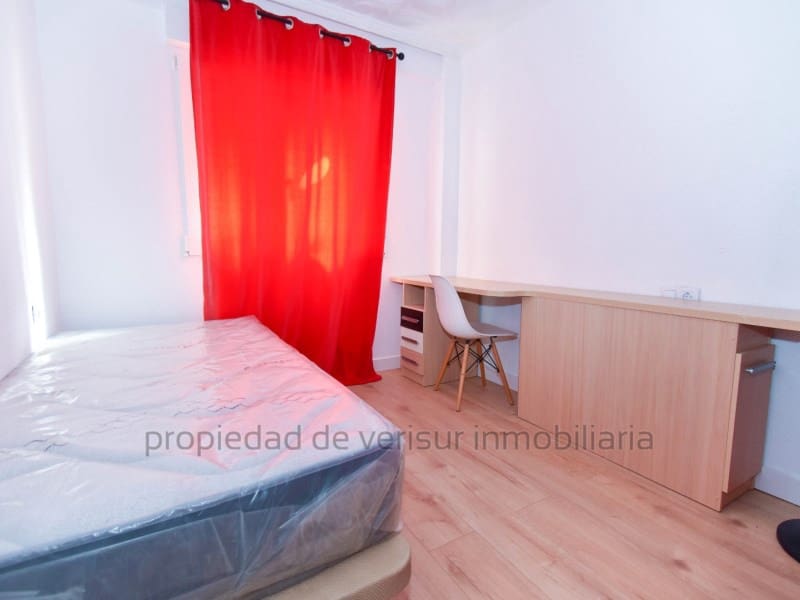 3 bedroom Flat for rent in Aguilas - € 700 (Ref: 9356334)