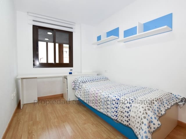 3 bedroom Flat for rent in Aguilas - € 600 (Ref: 9356336)