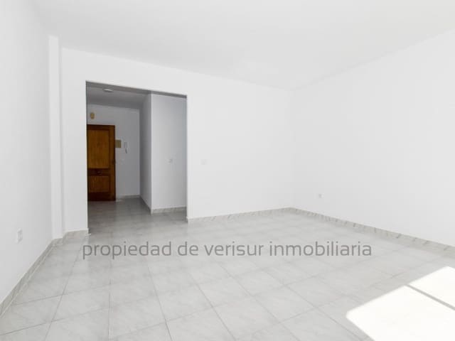 4 sypialnia Mieszkanie do wynajęcia w Vera Ciudad, Vera - 800 € (Ref: 9359796)