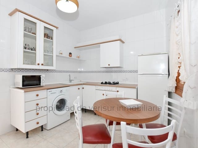 1 Zimmer Haus zu vermieten in Vera Ciudad, Vera - 700 € (Ref: 9359798)