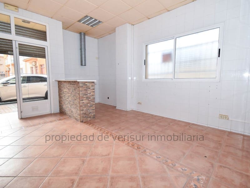 Kommersiell att hyra i Aguilas - 300 € (Ref: 9375392)