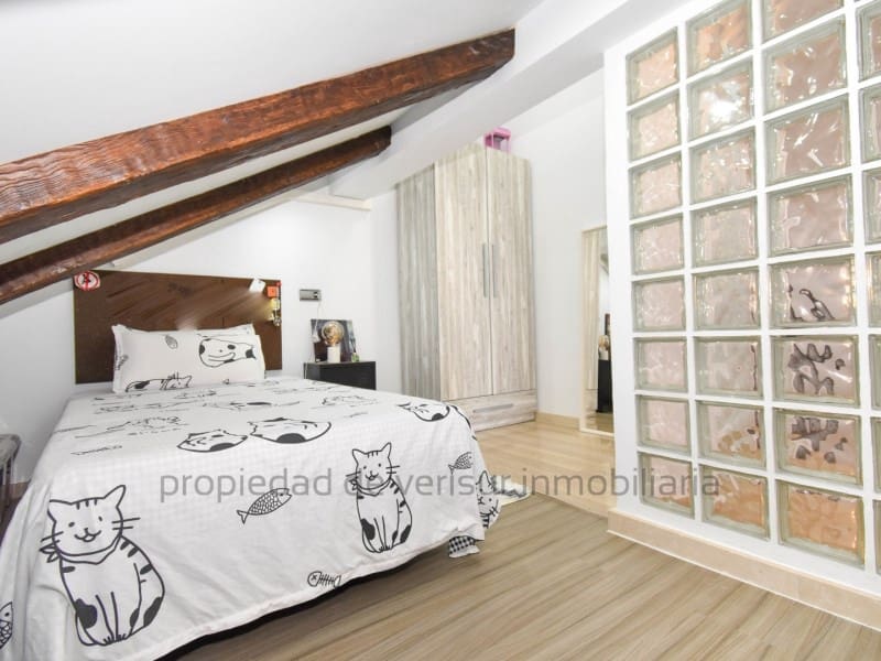 Ático de 3 habitaciones en Aguilas en venta - 279.000 € (Ref: 9403687)