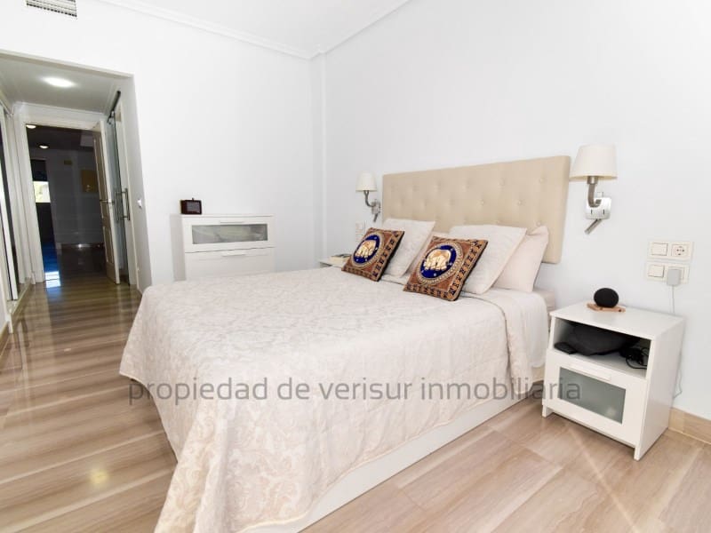 Ático de 3 habitaciones en Aguilas en venta - 279.000 € (Ref: 9403687)