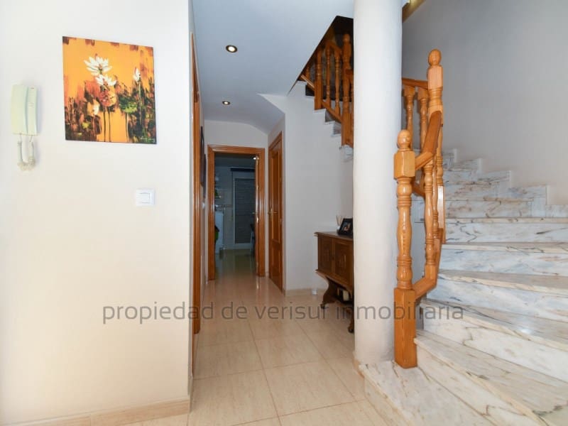 Apartamento de 4 habitaciones en Aguilas en alquiler con garaje - 900 € (Ref: 9414339)