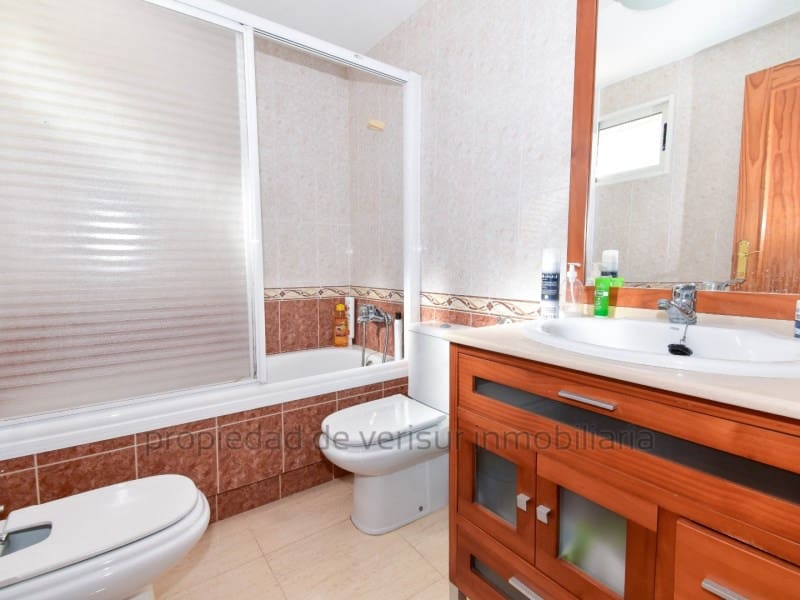 Apartamento de 4 habitaciones en Aguilas en alquiler con garaje - 900 € (Ref: 9414339)