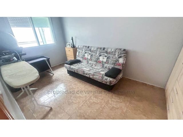 4 bedroom Flat for rent in Casco Antiguo, Aguilas with garage - € 800 (Ref: 9423886)