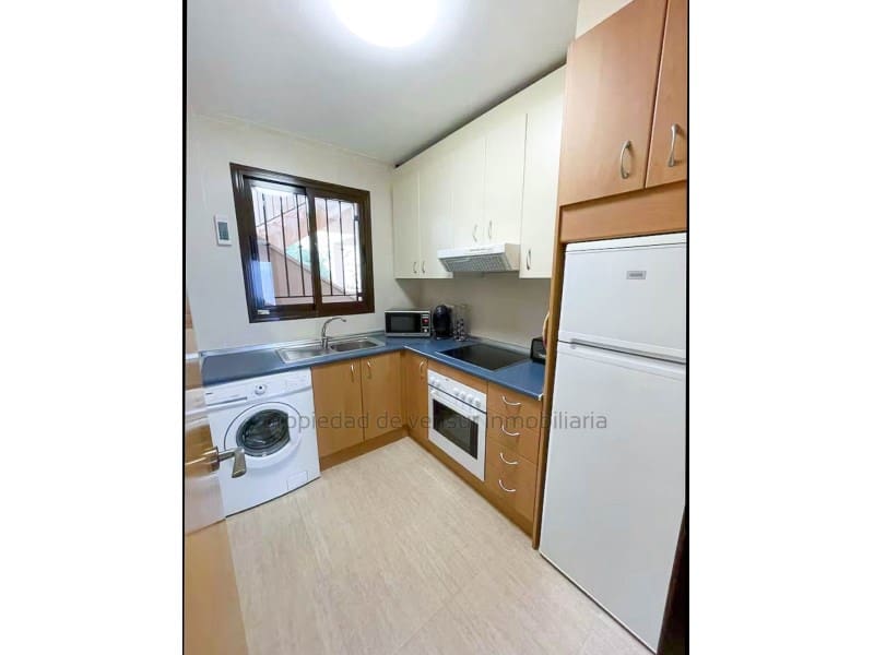 2 soveværelse Lejlighed til leje i Los Collados med garage - € 650 (Ref: 9427586)