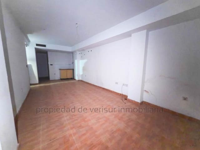 Piso de 2 habitaciones en Lorca en venta - 59.500 € (Ref: 9427587)