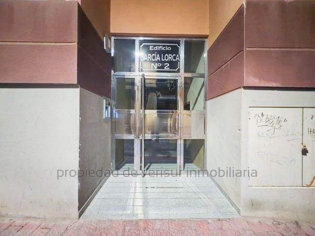 Piso de 2 habitaciones en Lorca en venta - 59.500 € (Ref: 9427587)