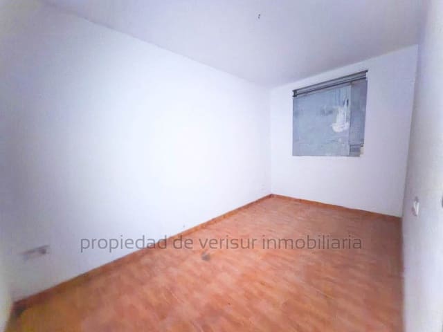 Piso de 2 habitaciones en Lorca en venta - 59.500 € (Ref: 9427587)