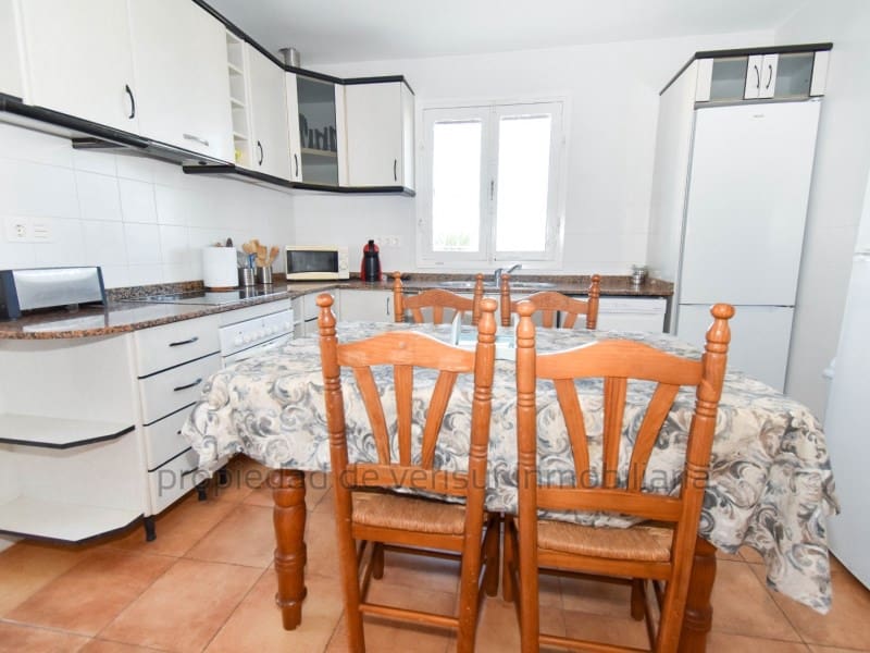 5 sypialnia Willa na sprzedaż w Calarreona z basenem garażem - 370 000 € (Ref: 9427588)