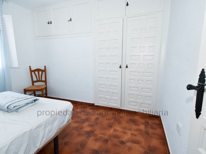 5 sypialnia Willa na sprzedaż w Calarreona z basenem garażem - 370 000 € (Ref: 9427588)