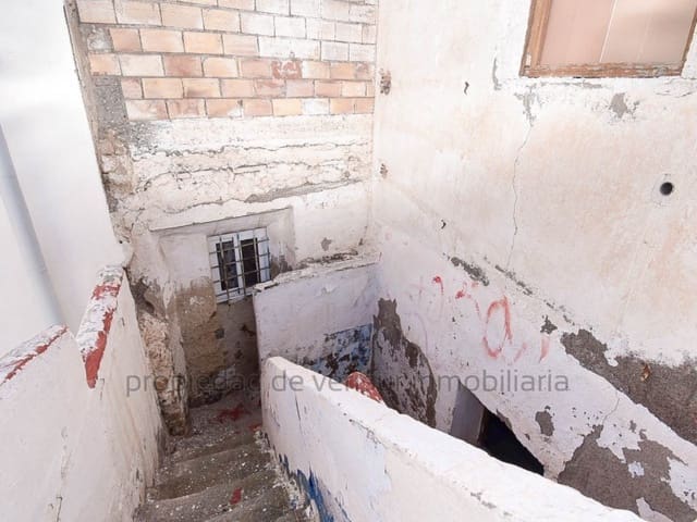 2 bedroom Townhouse for sale in Casco Antiguo, Aguilas - € 40,000 (Ref: 9433504)