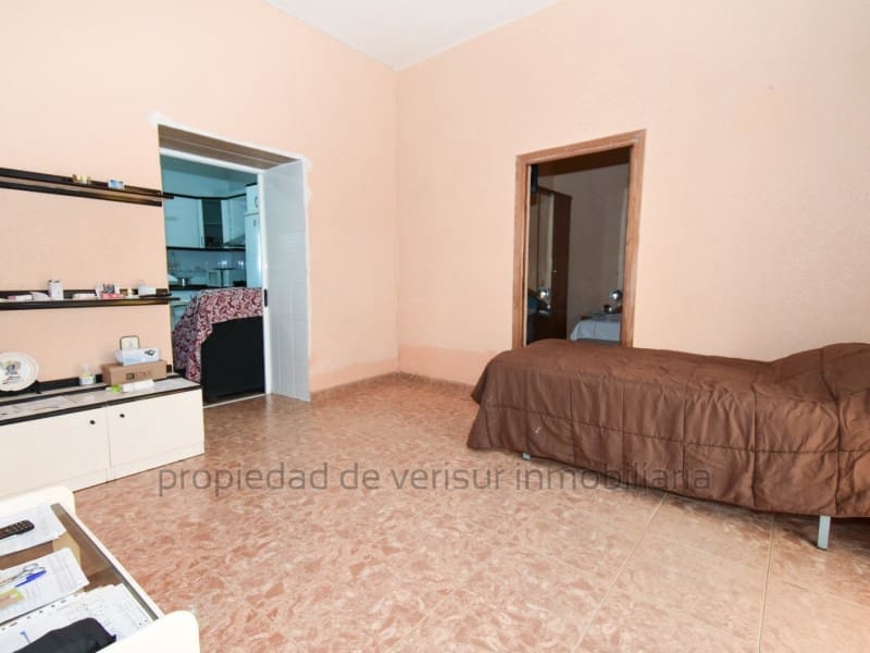 2 slaapkamer Rijtjeshuis te koop in Aguilas met garage - € 135.000 (Ref: 9437193)