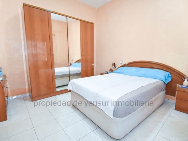 2 quarto Moradia em Banda para venda em Casco Antiguo, Aguilas com garagem - 135 000 € (Ref: 9437193)