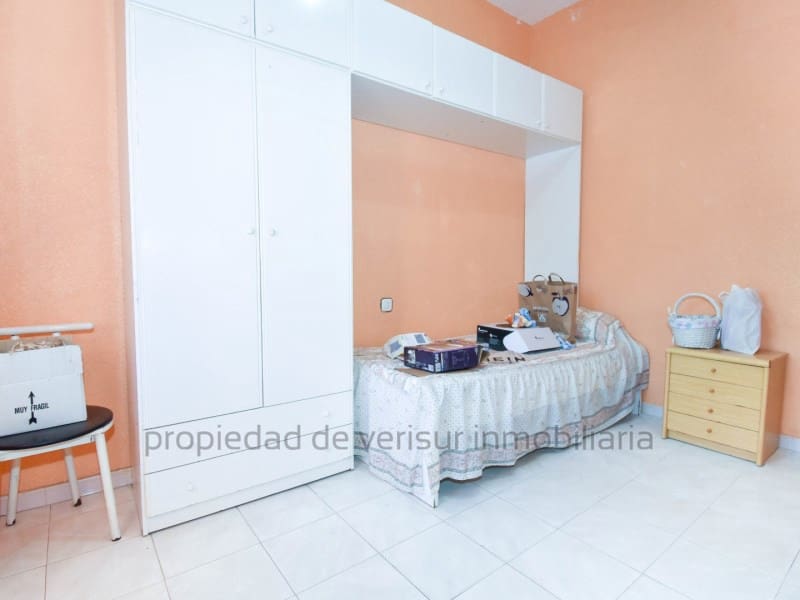 2 slaapkamer Rijtjeshuis te koop in Aguilas met garage - € 135.000 (Ref: 9437193)
