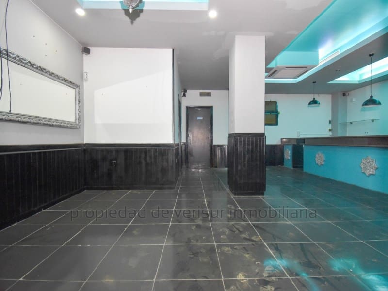 Kommersiell til leie i Aguilas - € 600 (Ref: 9452792)