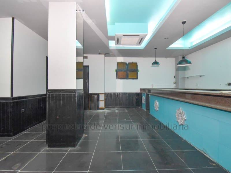 Kommersiell til leie i Aguilas - € 600 (Ref: 9452792)