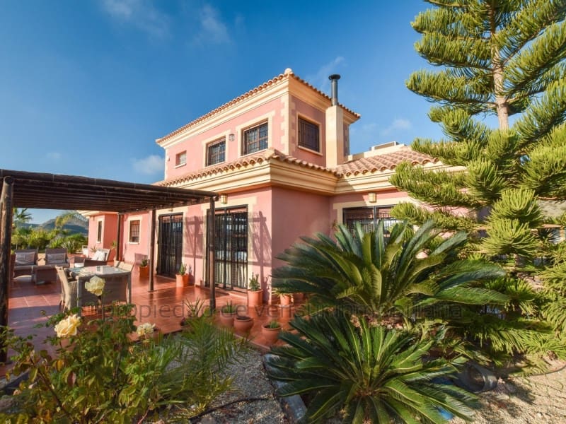 5 soveværelse Villa til salg i Aguilas med swimmingpool - € 880.000 (Ref: 9452793)