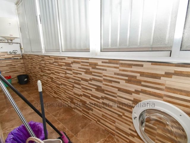 4 slaapkamer Flat te koop in Casco Antiguo, Aguilas - € 156.000 (Ref: 9465844)