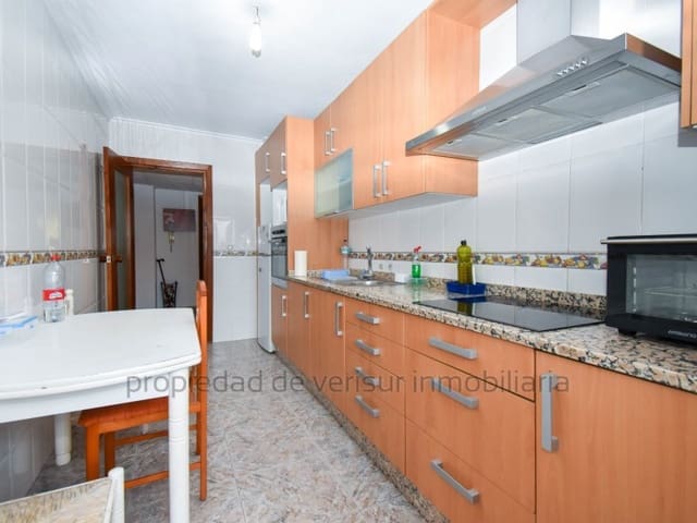 4 slaapkamer Flat te koop in Casco Antiguo, Aguilas - € 156.000 (Ref: 9465844)