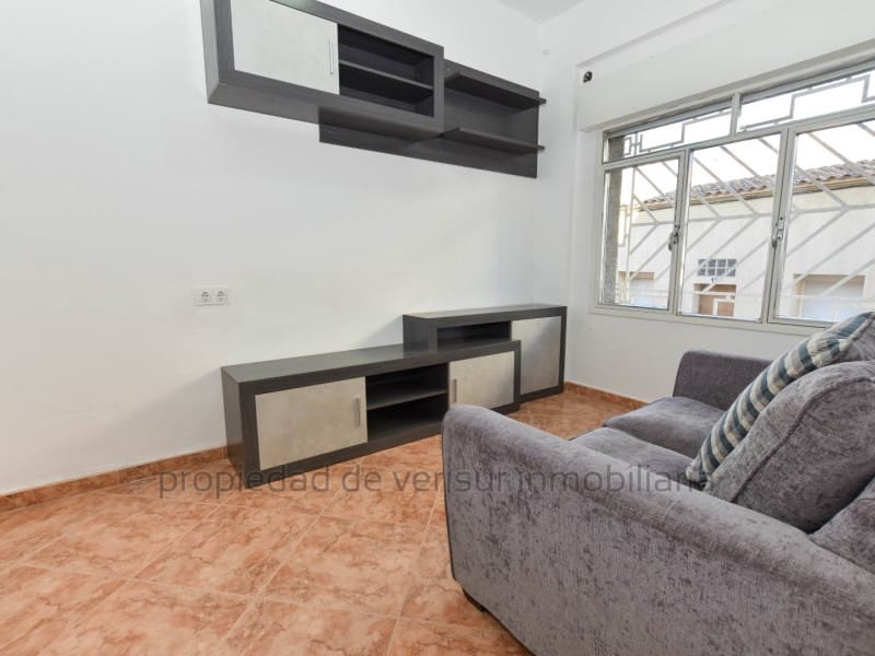 2 bedroom Apartment for rent in Albox - € 700 (Ref: 9506310)