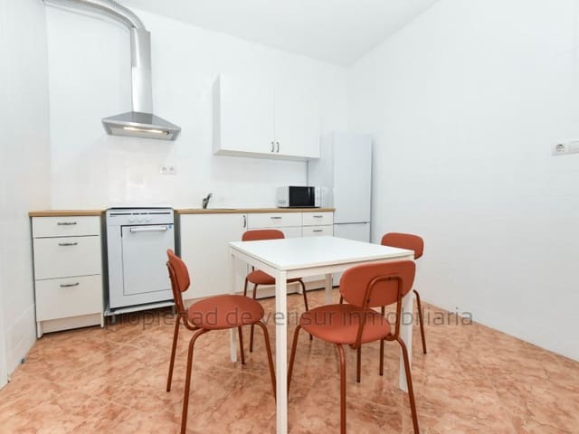 Apartamento de 2 habitaciones en Albox en alquiler - 700 € (Ref: 9506310)