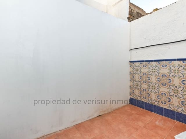 Apartamento de 2 habitaciones en Albox en alquiler - 700 € (Ref: 9506310)