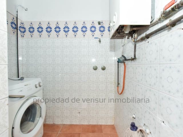 Apartamento de 2 habitaciones en Albox en alquiler - 700 € (Ref: 9506310)