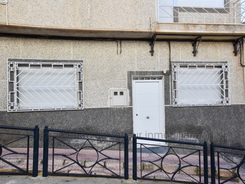 2 bedroom Apartment for rent in Albox - € 700 (Ref: 9506310)