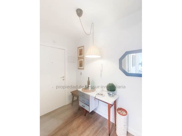 Appartement de 3 chambres à louer à Delicias, Aguilas - 850 € (Ref: 9524642)