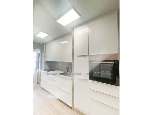 Appartement de 3 chambres à louer à Delicias, Aguilas - 850 € (Ref: 9524642)