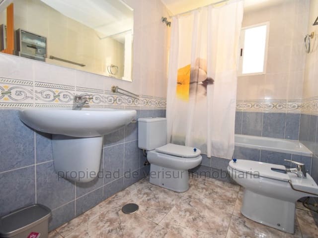 4 slaapkamer Flat voor vakantieverhuur in El Rubial, Aguilas met garage - € 1.500 (Ref: 9531999)