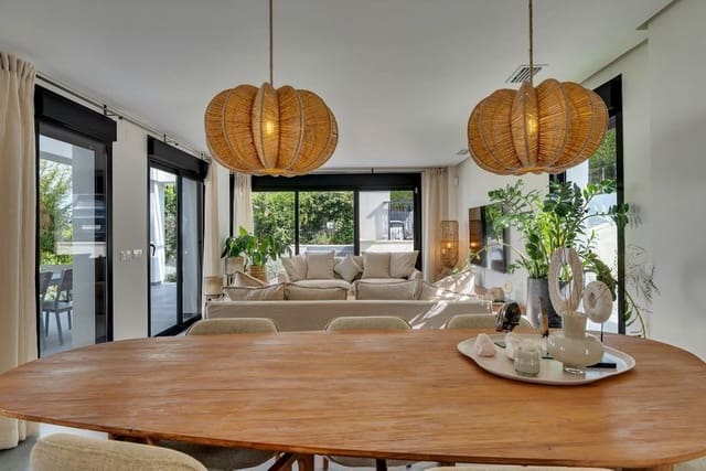 4 soverom Villa til salgs i Javea / Xàbia - € 1 195 000 (Ref: 10160928)