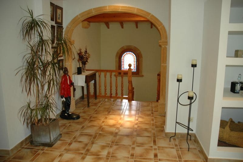 4 bedroom Villa for sale in Benissa with pool garage - € 1,100,000 (Ref: 4630474)