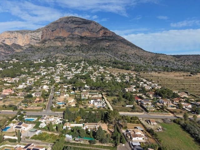 Chalet de 3 habitaciones en Javea / Xàbia en venta con piscina garaje - 895.000 € (Ref: 8894416)