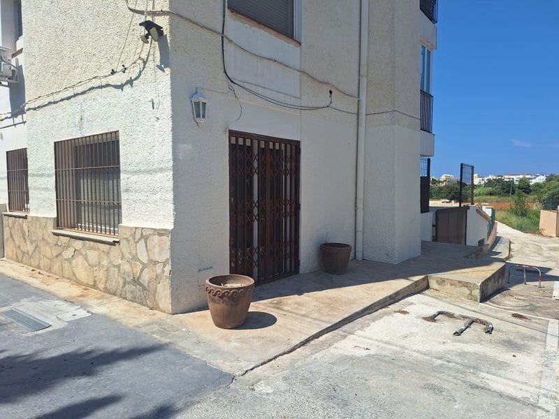 Kommersiell til salgs i Javea / Xabia - € 340 000 (Ref: 9334387)