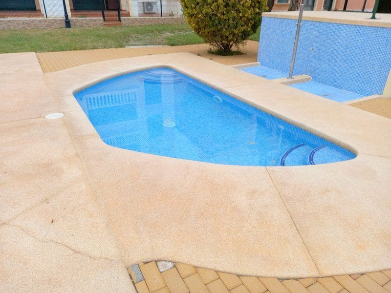 3 bedroom Townhouse for rent in Javea / Xabia with pool garage - € 1,600 (Ref: 9594660)