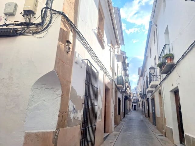 4 soveværelse Byhus til salg i Javea / Xàbia - € 270.000 (Ref: 9833230)