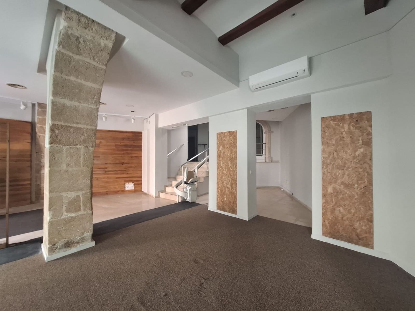 Erhverv til leje i Javea / Xabia - € 1.500 (Ref: 9990201)