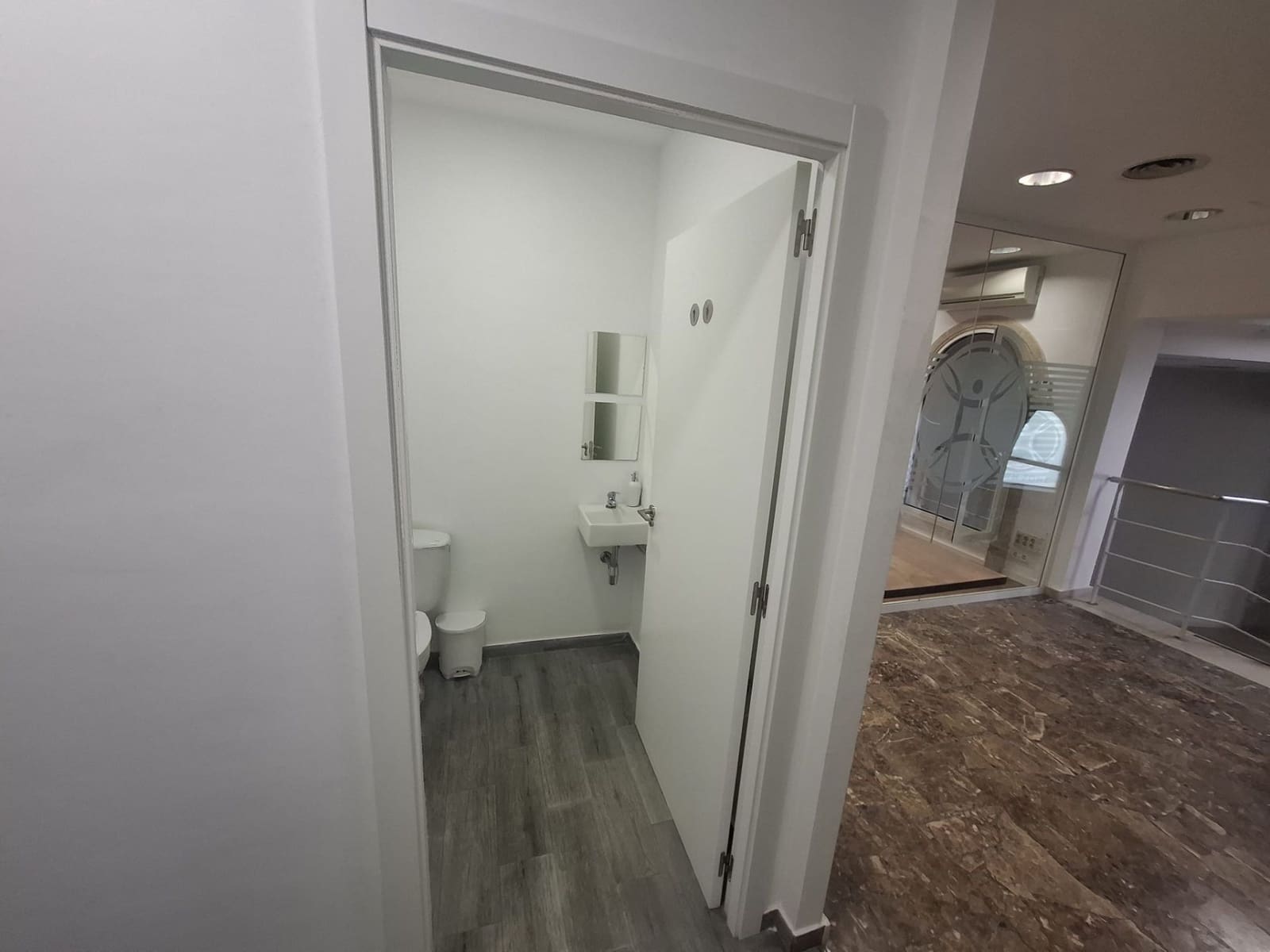 Erhverv til leje i Javea / Xabia - € 1.500 (Ref: 9990201)