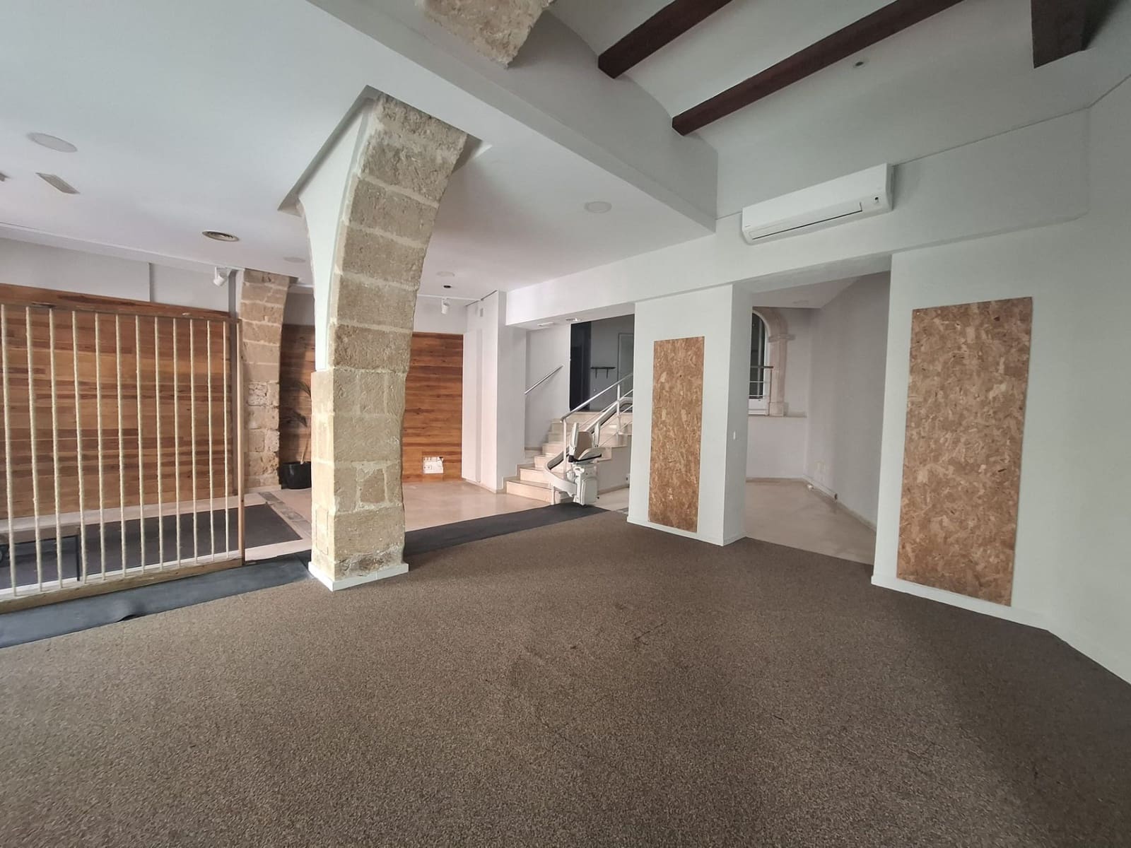 Erhverv til leje i Javea / Xabia - € 1.500 (Ref: 9990201)