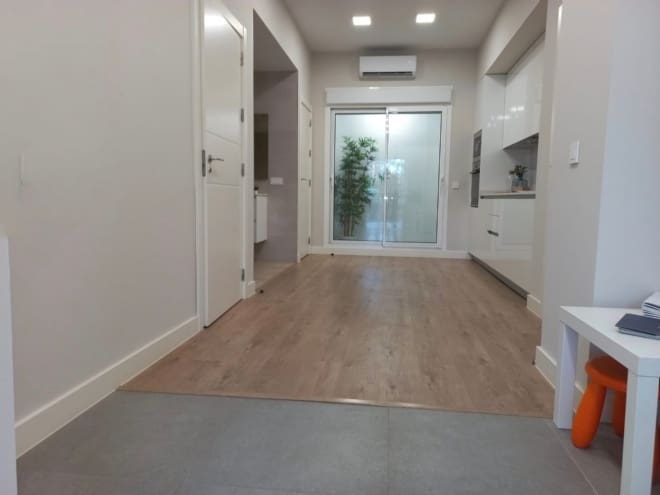 Commerciale in vendita in Valencia citta - 150.000 € (Rif: 10077589)