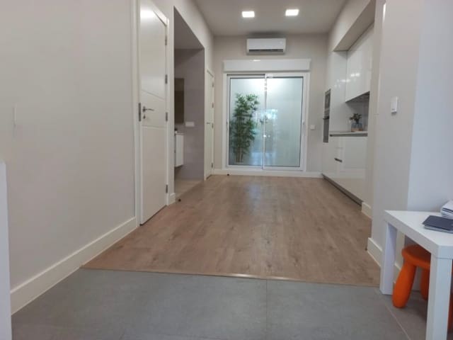 Commerciale in vendita in Safranar, Valencia città - 150.000 € (Rif: 10077589)